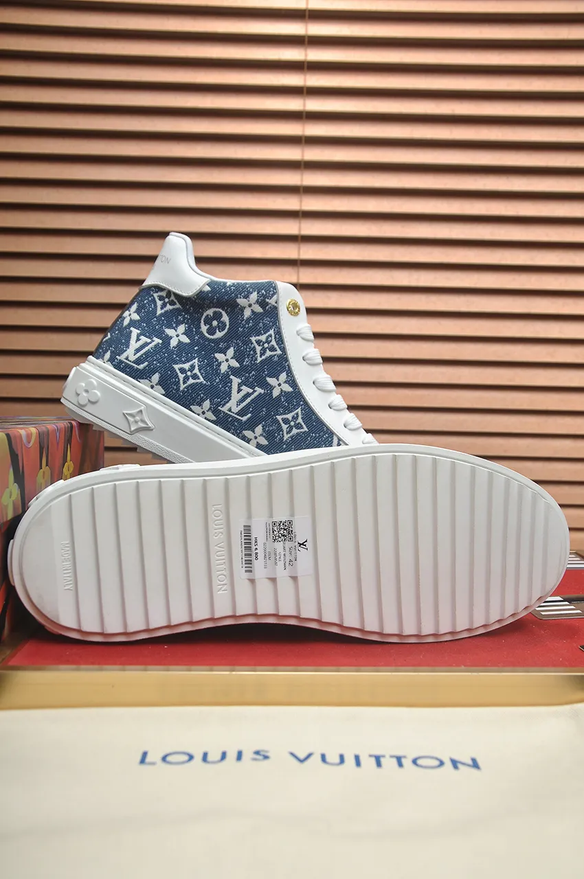 Men's shoes 💰600💶[LOUIS VUITTON] Original order price (mesh lining) new model 🍀LV Louis Vuitton * - top version of LV classic trendy shoes! Made of imported original cowhide, water-dyed cowhide lining, and original wear-resistant rubber outsole! High quality products! Code number 38-45 (45 is custom-made and cannot be returned or exchanged)